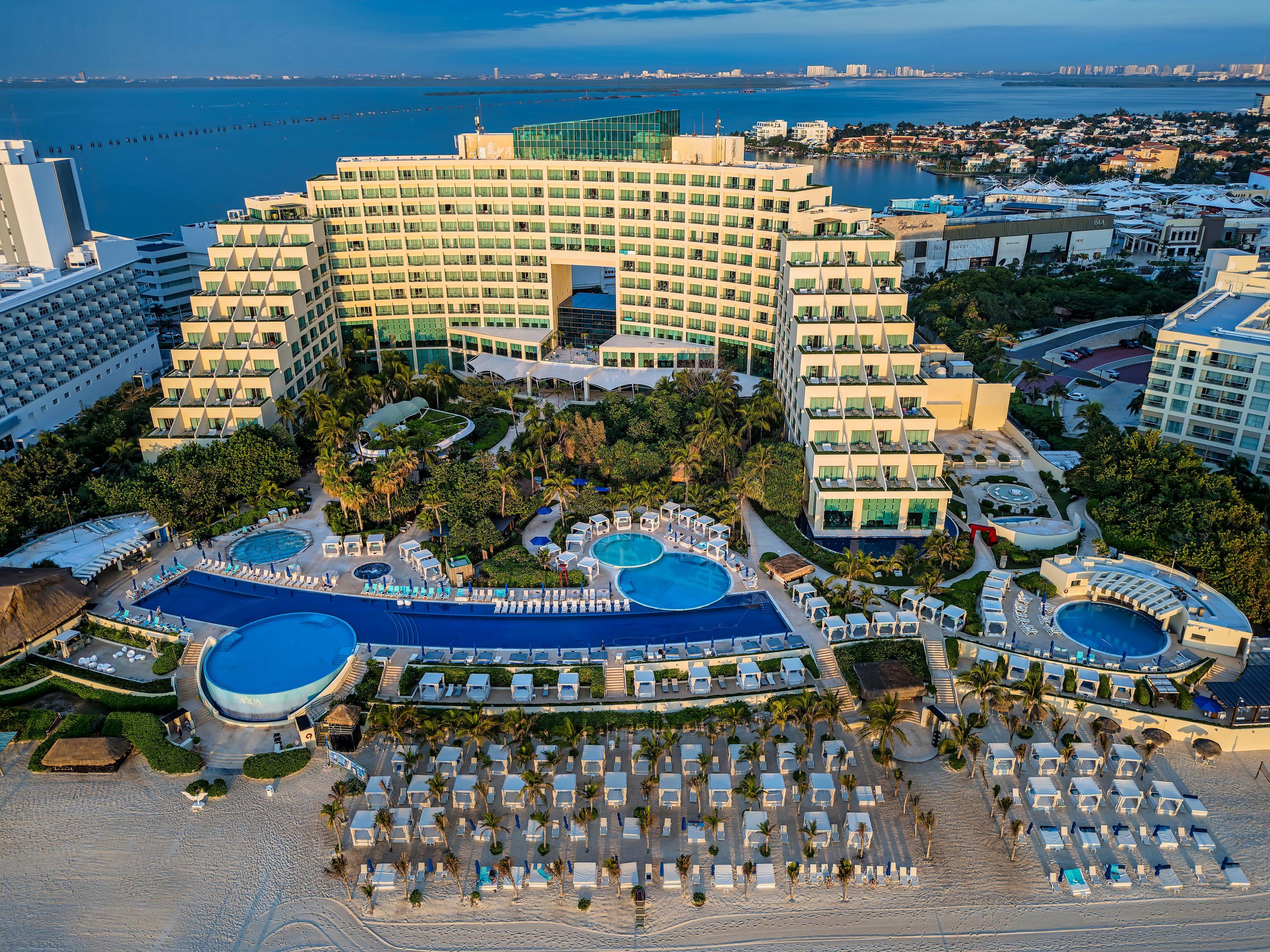 Hotel Live Aqua Beach Resort ⭐⭐⭐⭐⭐ | Cancún México