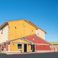 Super 8 by Wyndham San Antonio/I-35 North