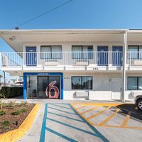 Motel 6 Mcallen